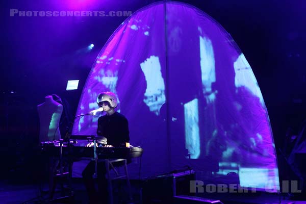 CASCADEUR - 2010-11-07 - PARIS - La Cigale - 